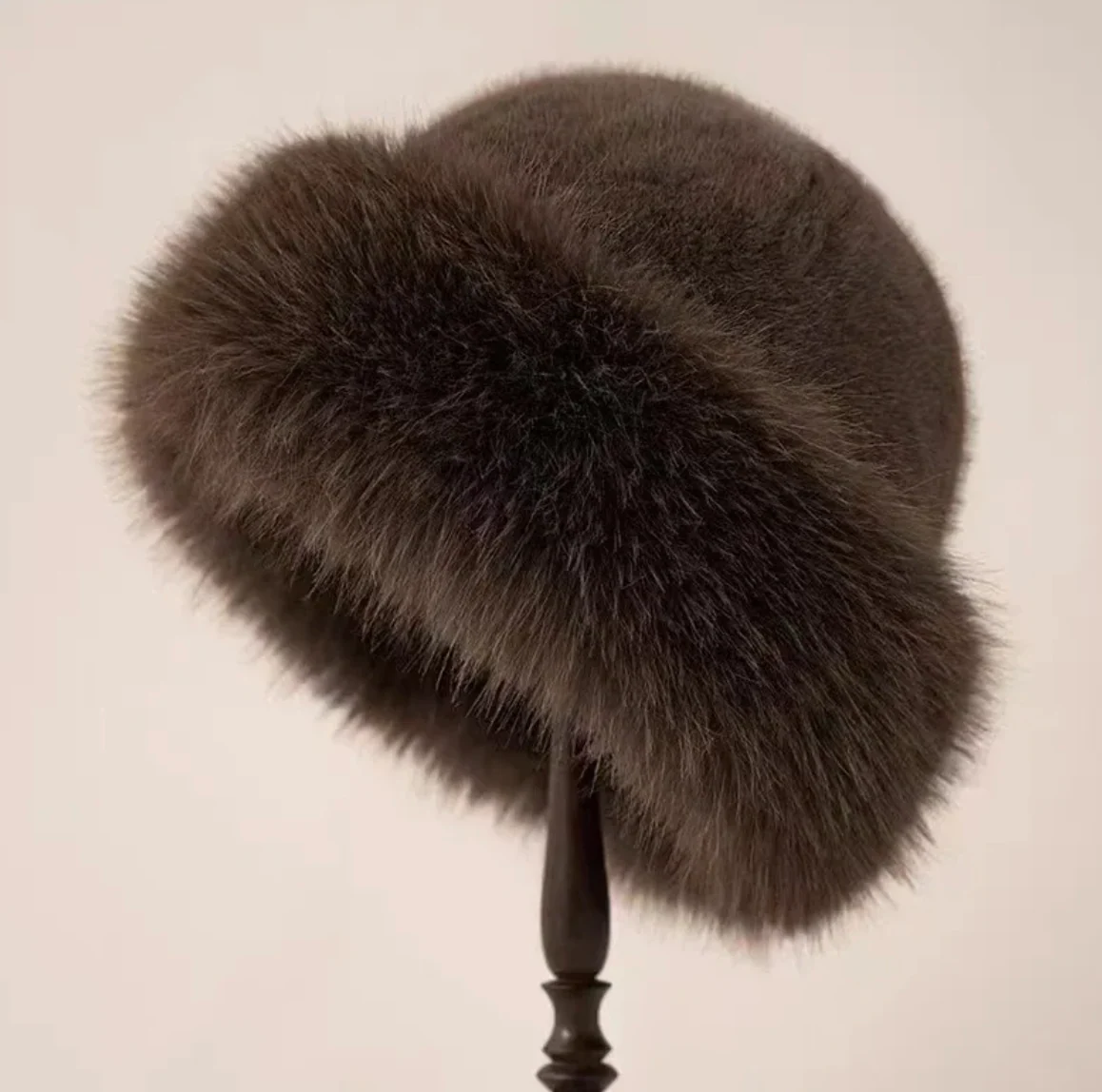 Daphne™ | Elegante dameshoed met pluche rand – Ultieme warmte & bestseller - Image 2
