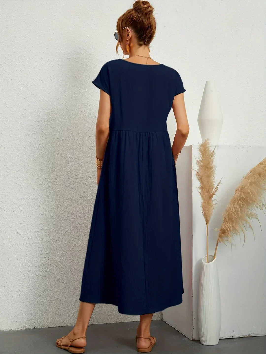 Gabrielle™ | Soepelvallende midijurk – Tijdloze elegantie & beperkte voorraad - Image 13