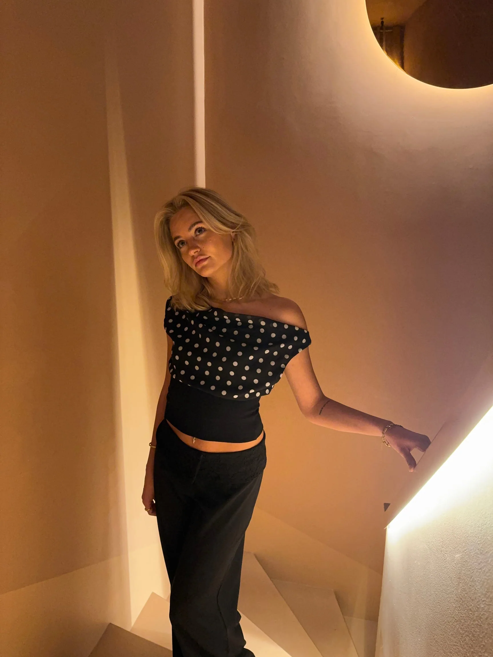 Bloom ™ | Lina - Polka Dotted Top | Speels & Elegant in Zwart-Wit - Image 11
