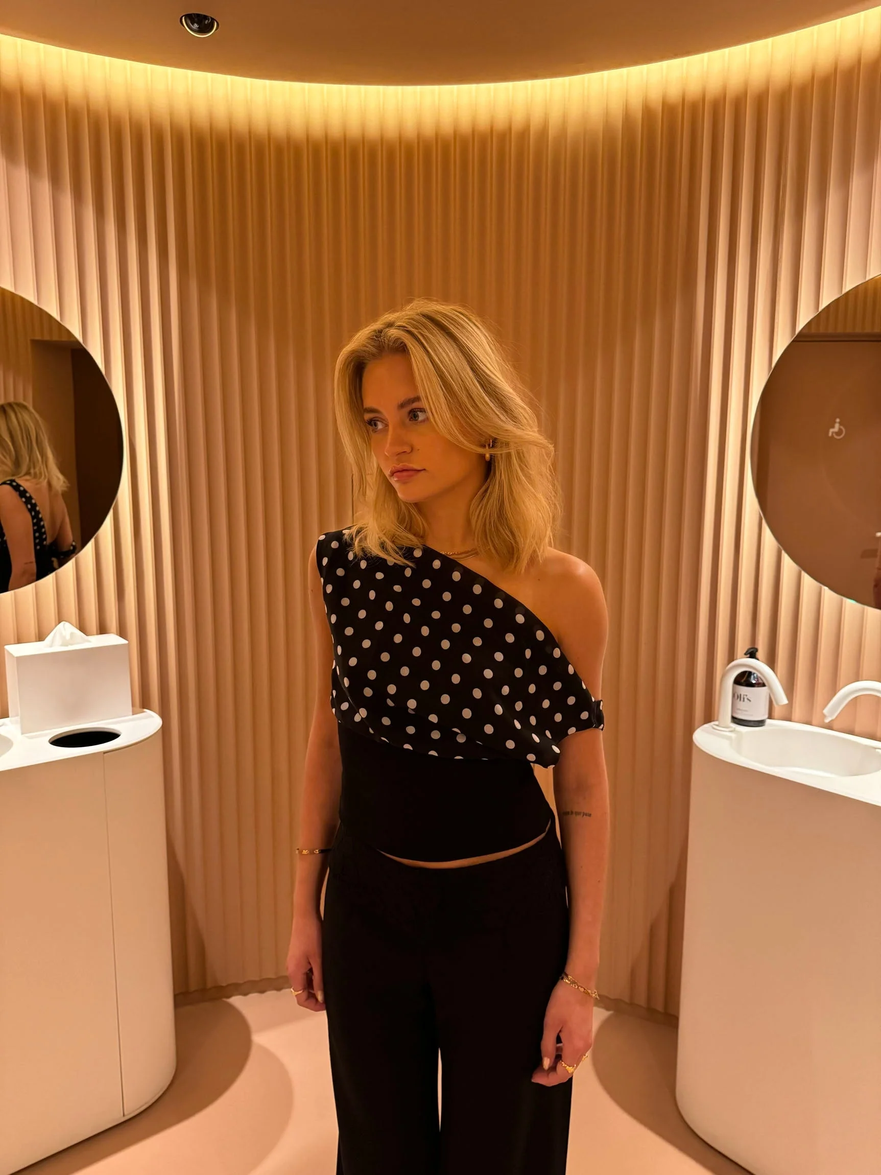 Bloom ™ | Lina - Polka Dotted Top | Speels & Elegant in Zwart-Wit - Image 15